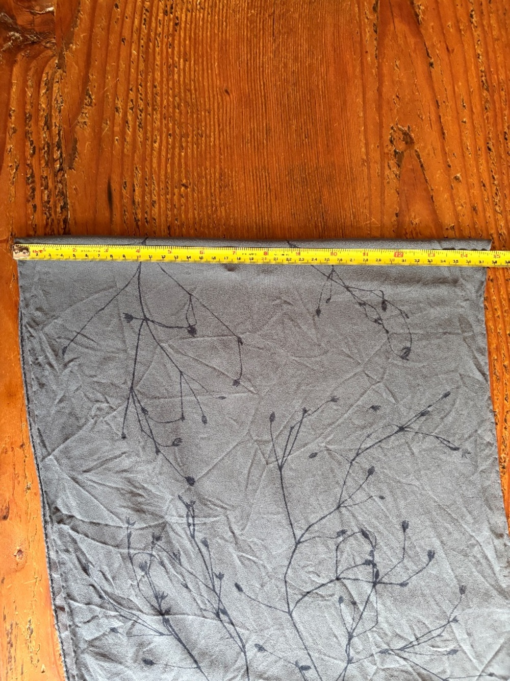 100% Silk Scarf in Gray with a Branch Like Print Sheer - Picture 12 of 13